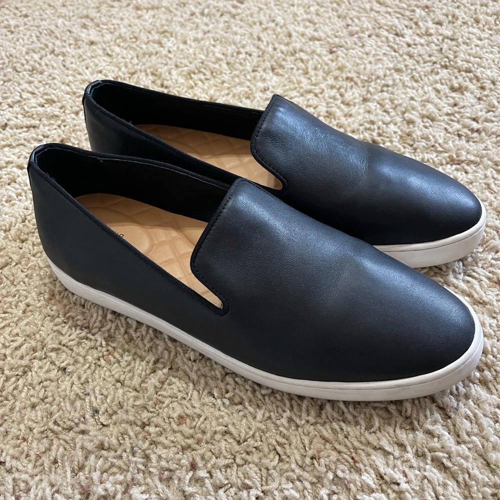 LIKE NEW Birdies slip in black shoes